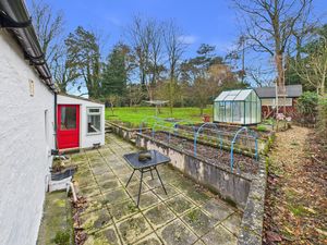 Garden and Patio- click for photo gallery